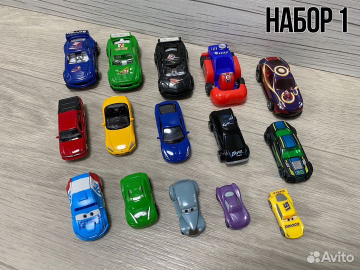 Машинки маленькие наборами, самолёты, паровозы