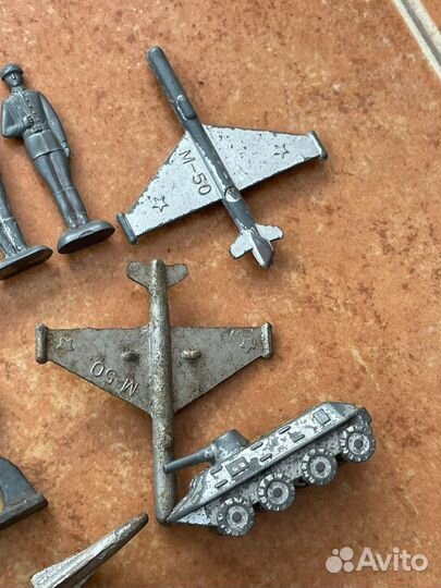 Оловянные оловянные и техника СССР. Игрушечные