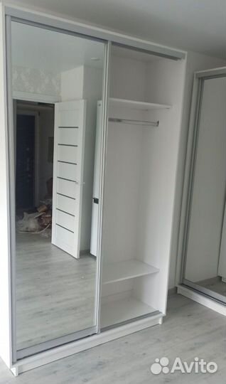 Шкаф купе с зеркалами белый В наличии