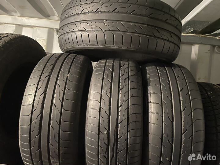 Toyo DRB 215/50 R17