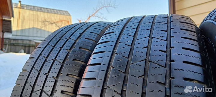 Continental ContiCrossContact LX 215/65 R16 98H