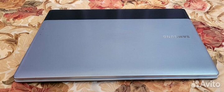 Ноутбук Samsung rv511