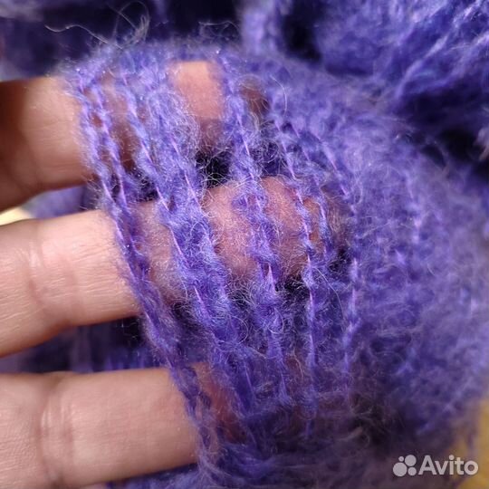 Различная пряжа и ткань