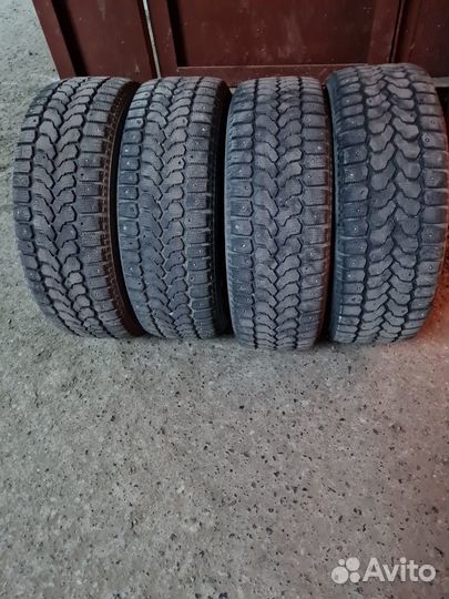 Yokohama Ice Guard F700Z 235/65 R17 108Q