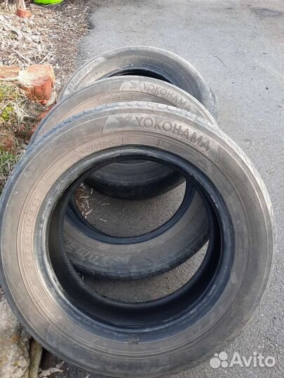 Yokohama BluEarth AE01 175/65 R14