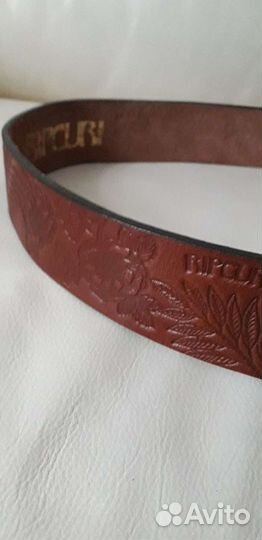 Ремень кожаный с теснением (ретро)