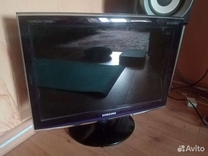 Монитор Samsung syncmaster t200