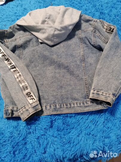 Джинсовая куртка