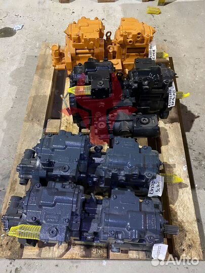 Основной насос Hyundai R210W-9AMH 31Q6-15320