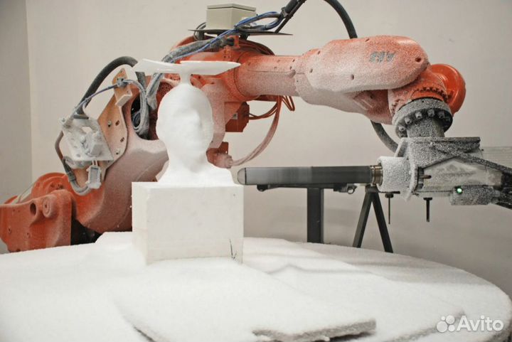 Робот фрезеровщик