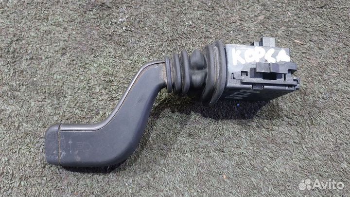 Переключатель поворотов подрулевой Corsa C