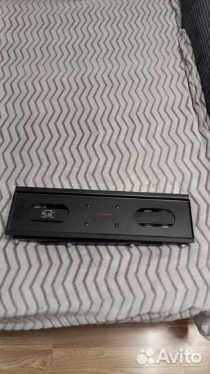 Кронштейн на стену Arm Media PT-16, black