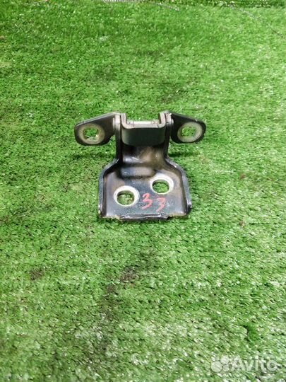 Петля двери Renault Logan