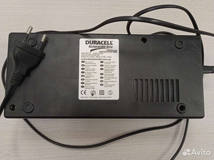 Мультизарядное устройство Duracell CEF11E
