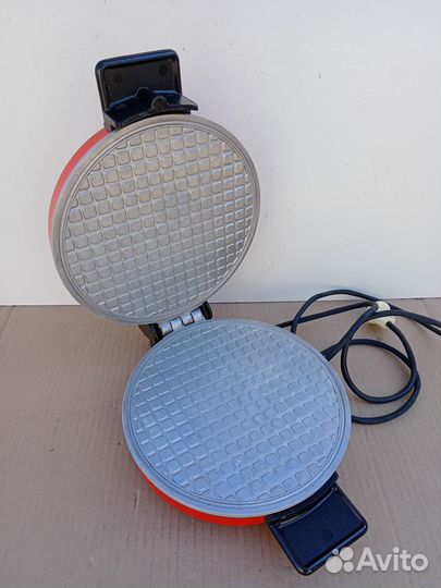 Советская Новая вафельница СССР Уралочка