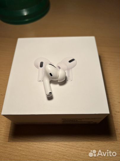 Apple airpods pro левый наушник