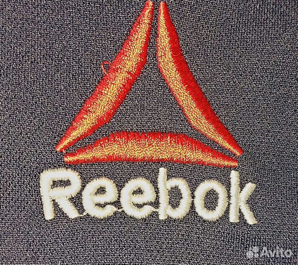 Красивые спортивные синий костюм Reebok