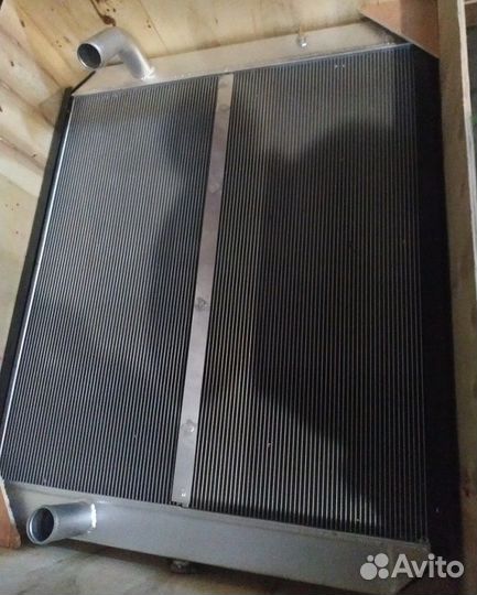 Радиатор водяной Hyundai R320LC-7