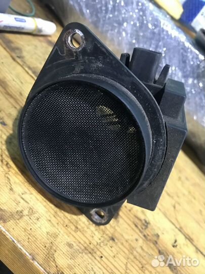 Датчик расхода воздуха на VW Passat Golf