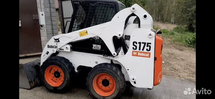 Услуги минипогрузчика