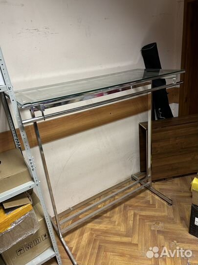 Напольная стойка для одежды