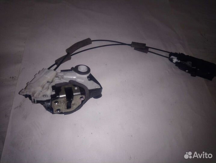 Замок правой двери Honda CR-V