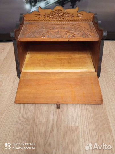 Хлебница деревянная