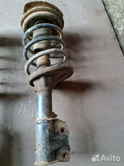 Стойка передняя Hyundai Sonata 3