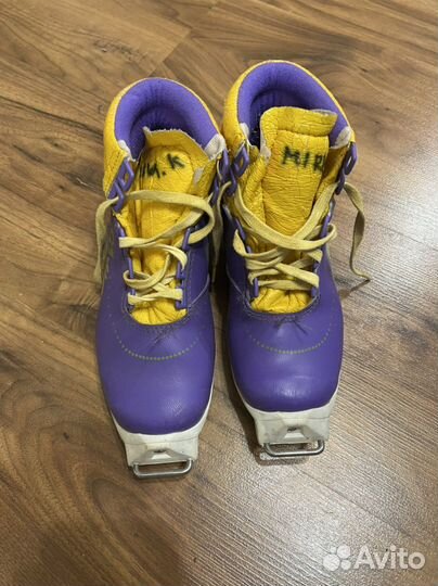 Лыжные ботинки