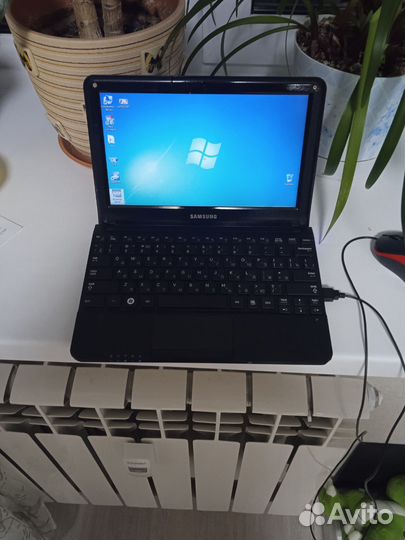Нетбук Samsung nc110