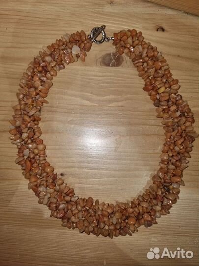 Украшение из сердолика новое