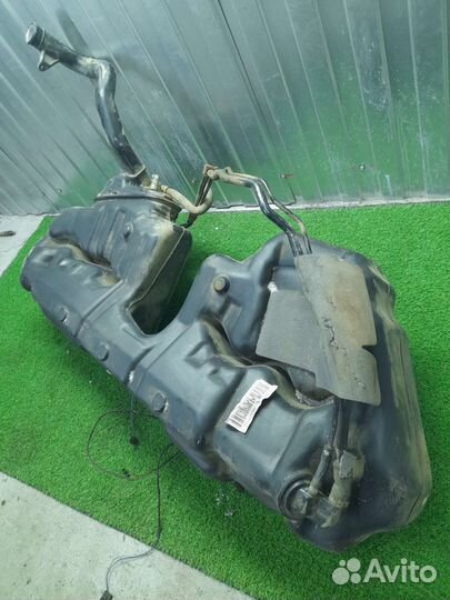 Бензобак на Mercedes Clk w208