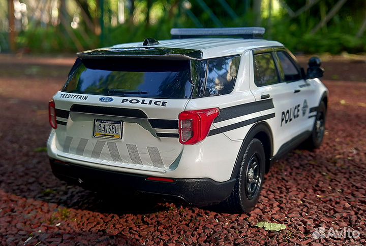 Ford police interceptor 1/24