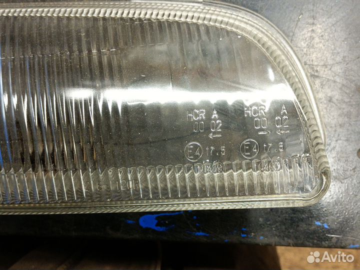 Фара и Стекло фары правое