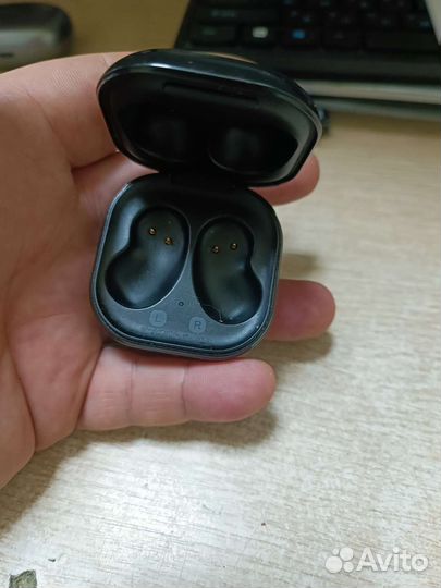 Samsung galaxy buds live