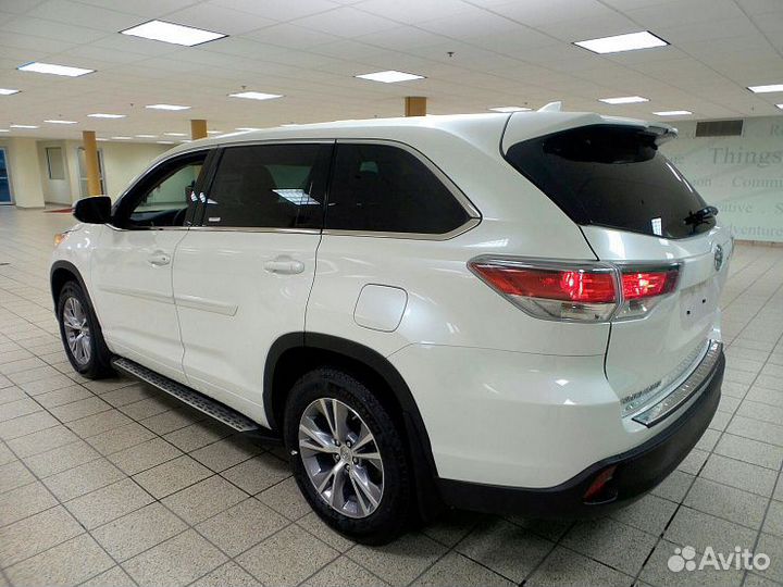 Пороги для Toyota Highlander III