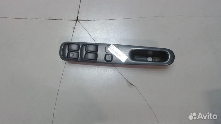 Кнопка стеклоподъемника Mitsubishi Galant, 1994