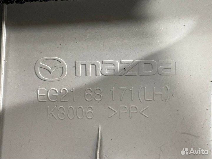 Накладка стойки лобового стекла Mazda Cx-7 ER L3