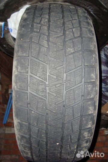 Bridgestone Blizzak Ice 285/60 R18
