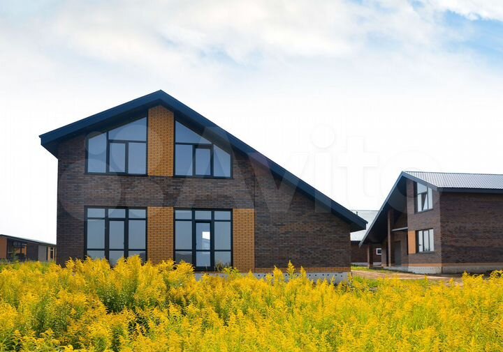 Коттедж 184 м² на участке 8,5 сот.