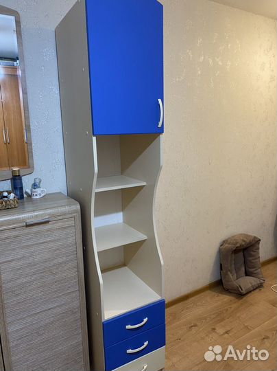 Шкаф