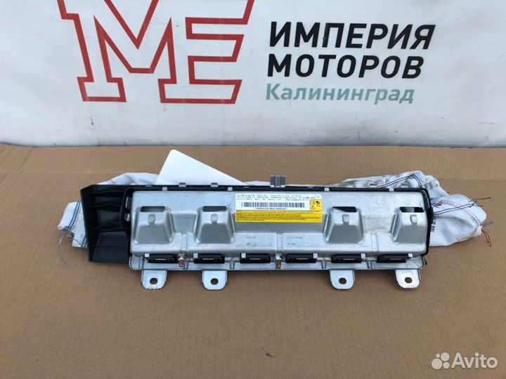 Подушка безопасности в торпедо передняя правая