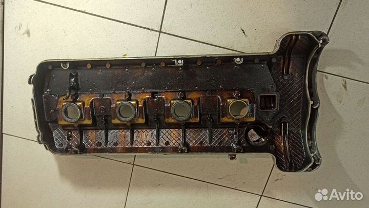 Крышка клапанная Мерседес