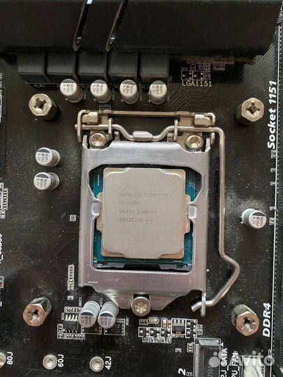 Материнская плата с процессором