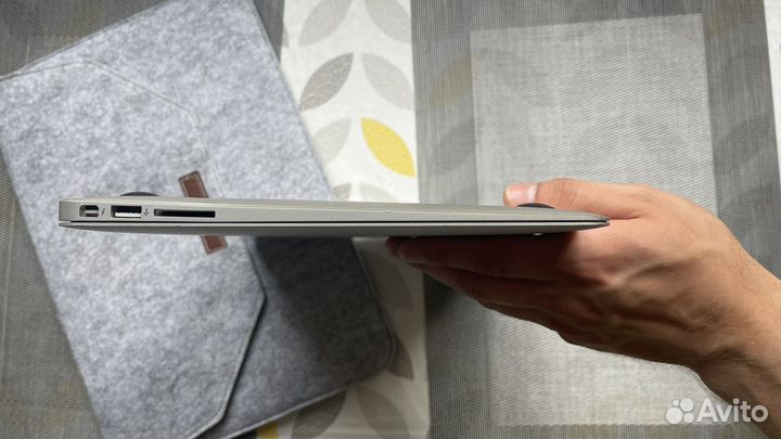 Apple MacBook Air 13