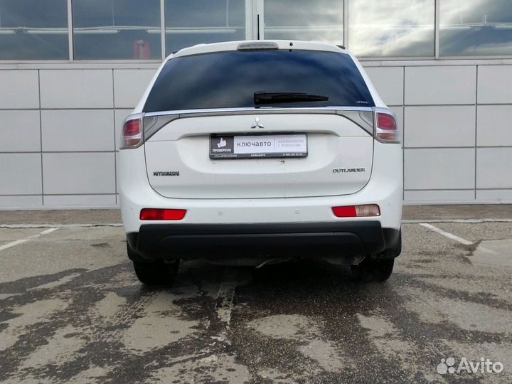 Mitsubishi Outlander 2.4 CVT, 2013, 178 204 км