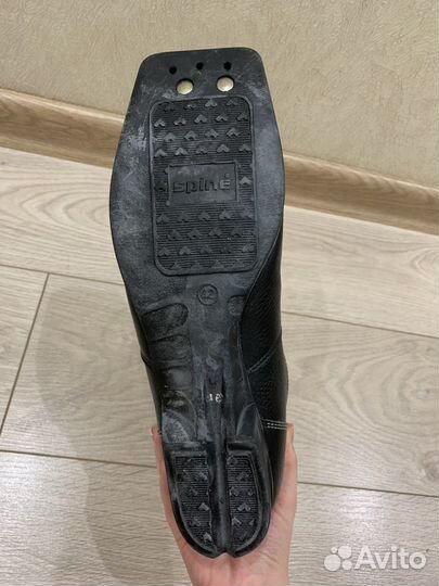 Лыжные ботинки