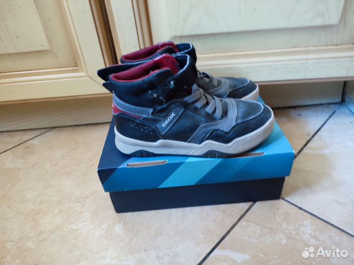 Детские ботинки Geox,кроссовки Star Wars