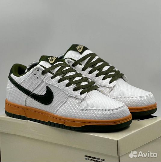 Nike SB Dunk Low на весну бело-зеленые