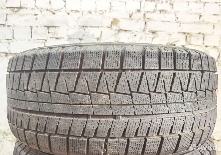 Bridgestone Blizzak Revo GZ 225/50 R17 97V